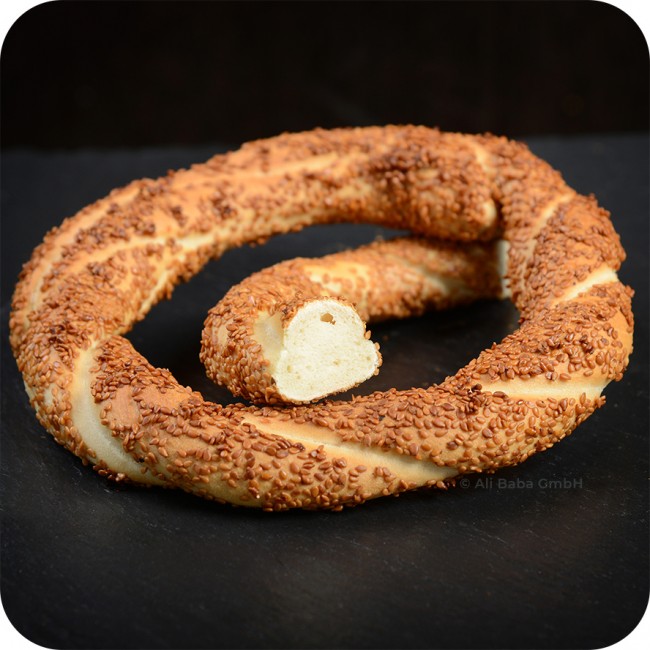 Twisted Simit